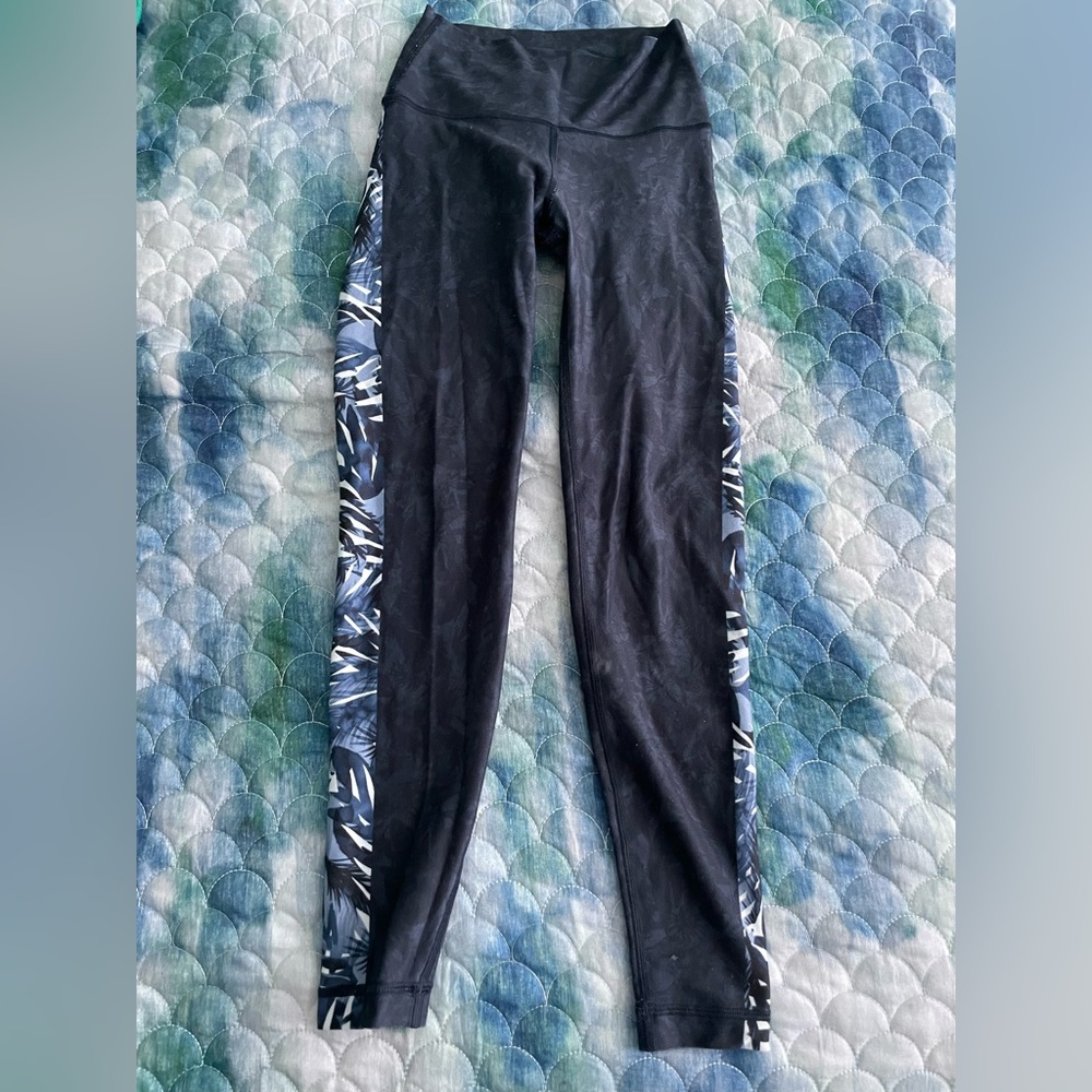 Tone It Up x Bandier Island Leggings Size XS